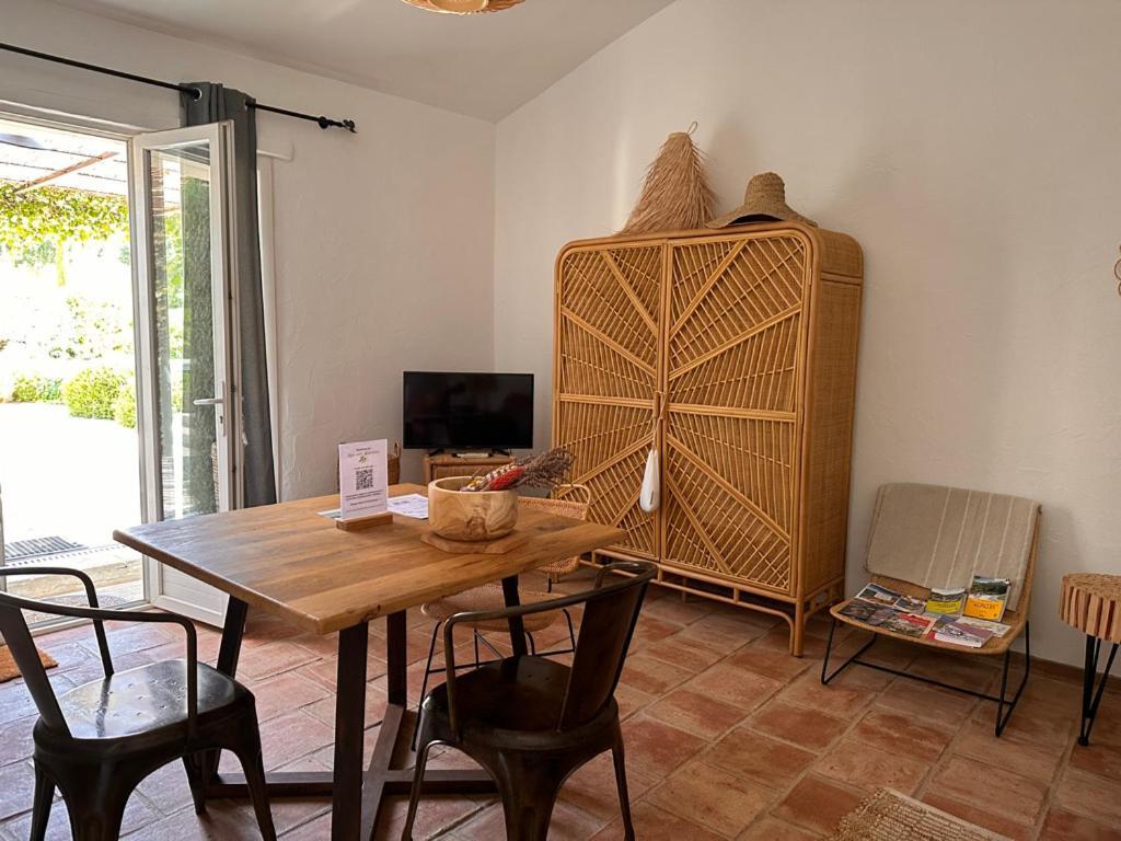 Mas Des Bambous Otel Saint-Rémy-de-Provence Dış mekan fotoğraf