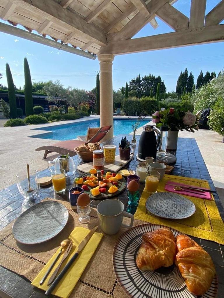 Mas Des Bambous Otel Saint-Rémy-de-Provence Dış mekan fotoğraf